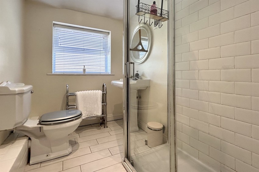 Images for Queensway, Heald Green, SK8