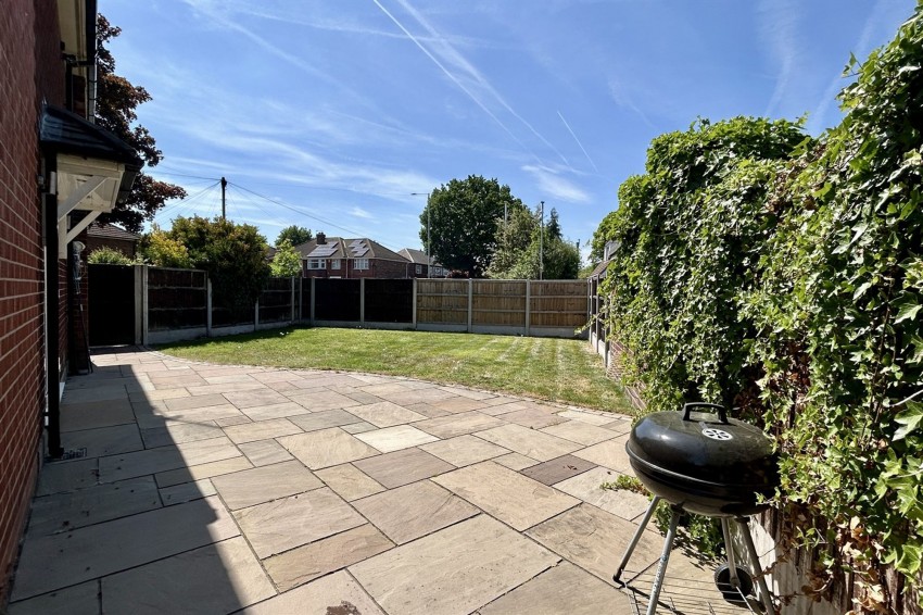 Images for Queensway, Heald Green, SK8