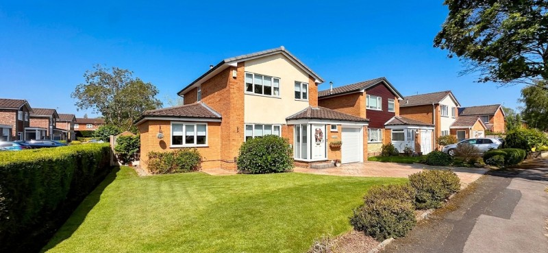 Lindisfarne Drive, Poynton, SK12