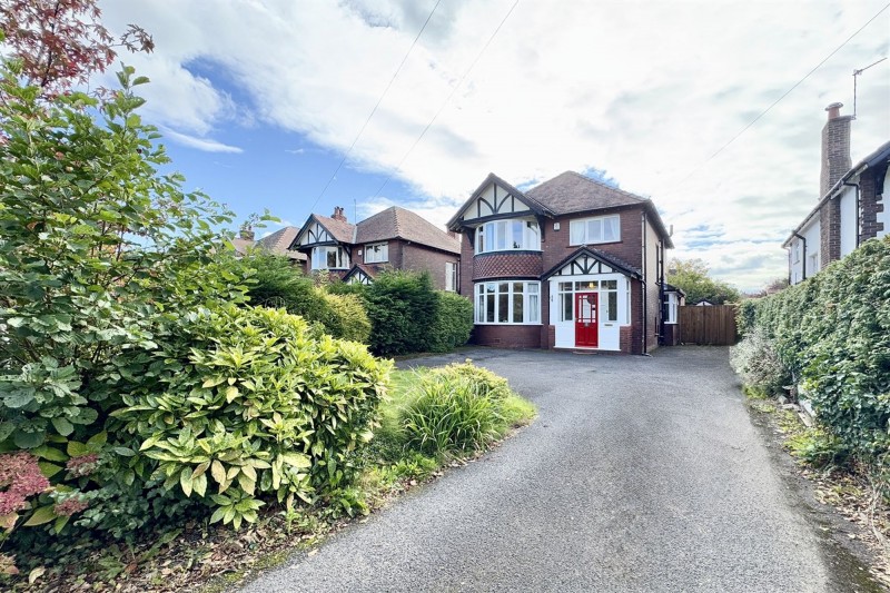 Chester Road, Poynton, SK12