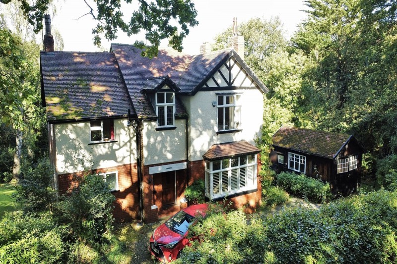 Knowle Road, Mellor, SK6