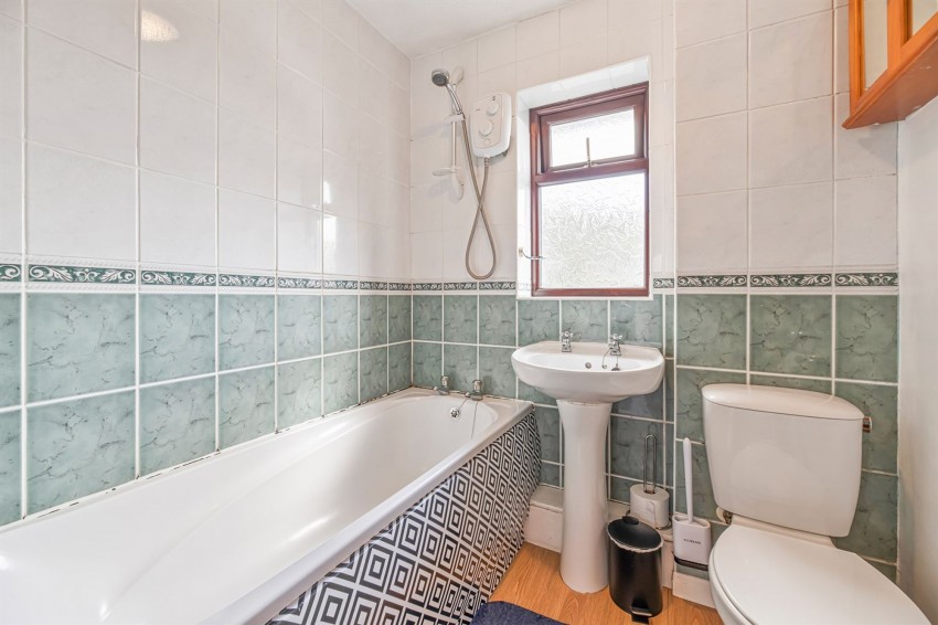 Images for Lodge Hollow, Helsby, WA6