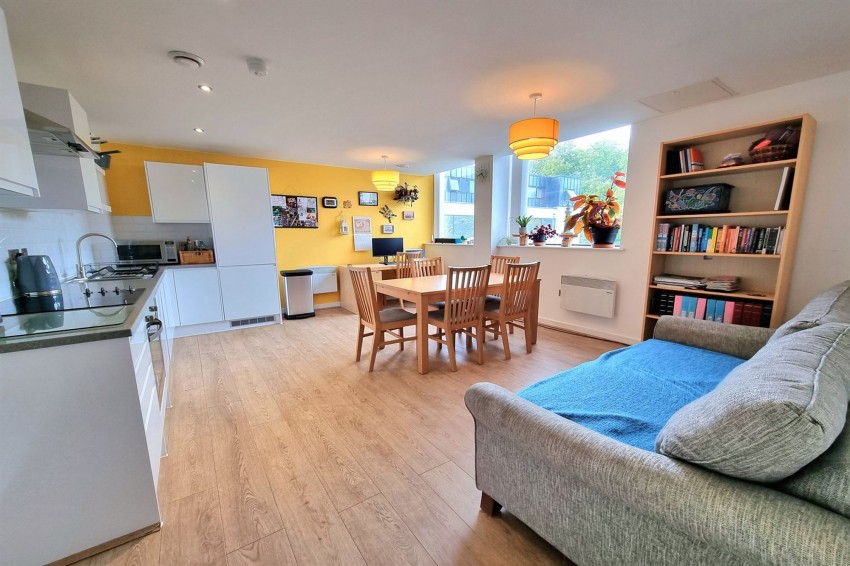 Images for Ashton Lane, Sale, M33