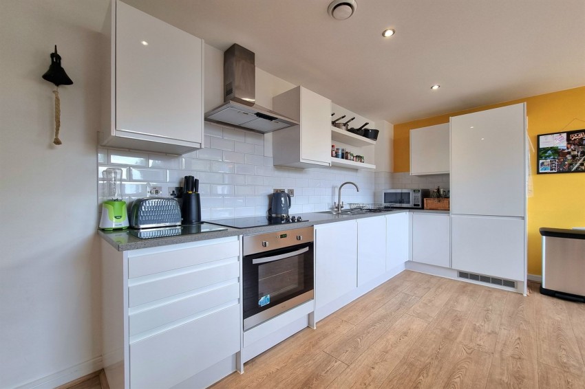 Images for Ashton Lane, Sale, M33