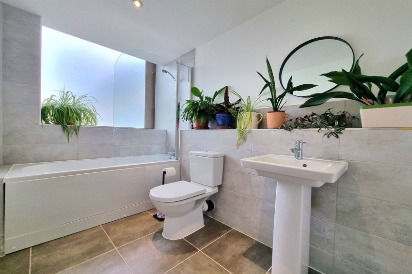 Images for Ashton Lane, Sale, M33