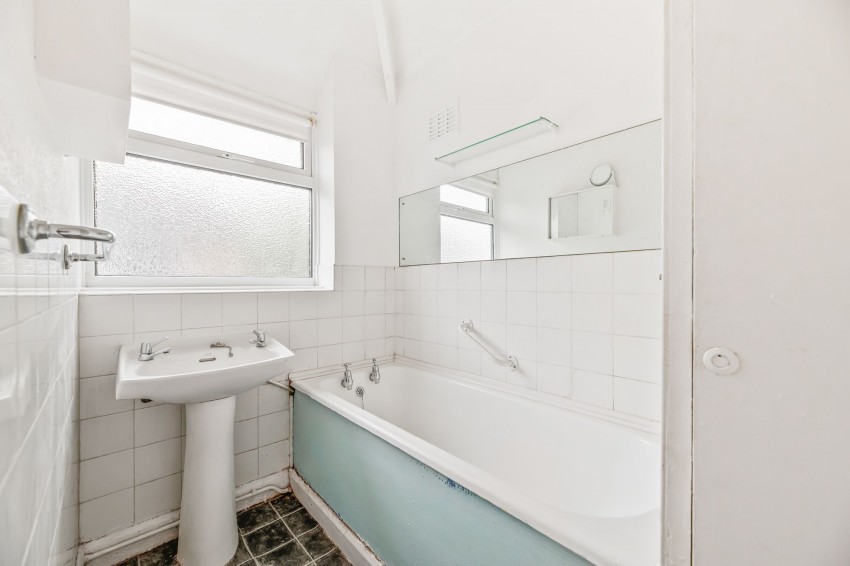 Images for Latham Avenue, Helsby, WA6