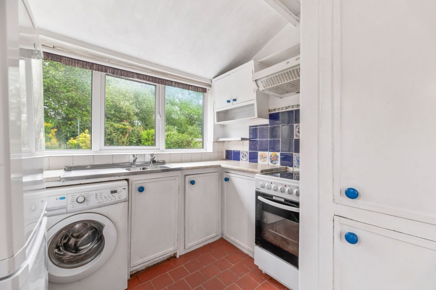 Images for Latham Avenue, Helsby, WA6