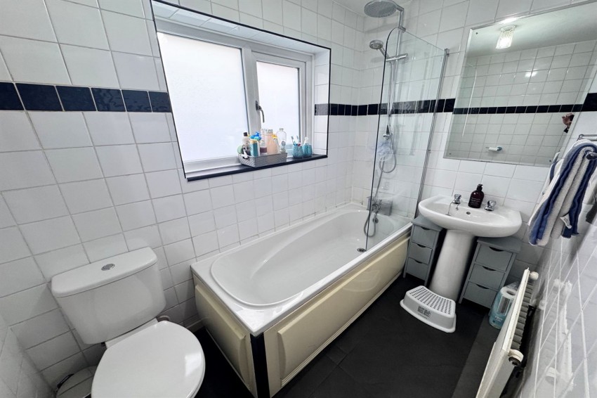 Images for Longmeade Drive, Chapel-En-Le-Frith, SK23