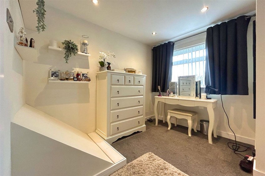 Images for Stoneleigh Avenue, Sale, M33