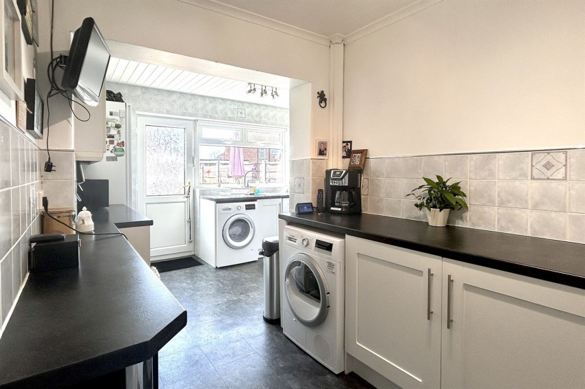 Images for Dorac Avenue, Heald Green, SK8