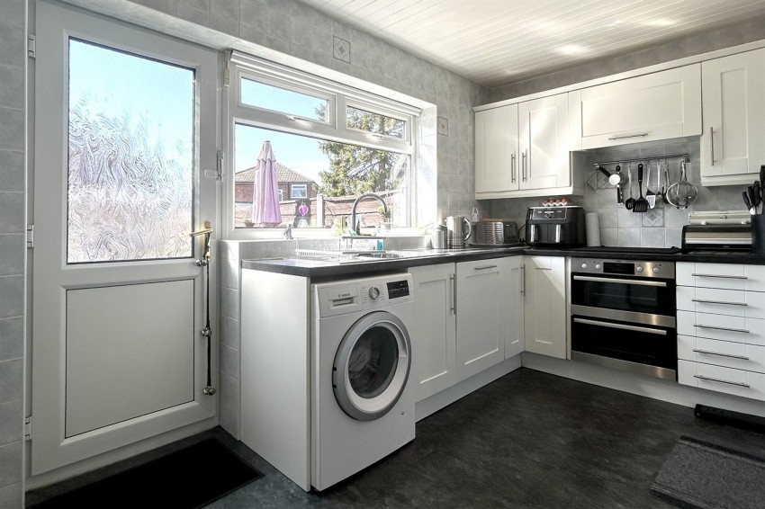 Images for Dorac Avenue, Heald Green, SK8