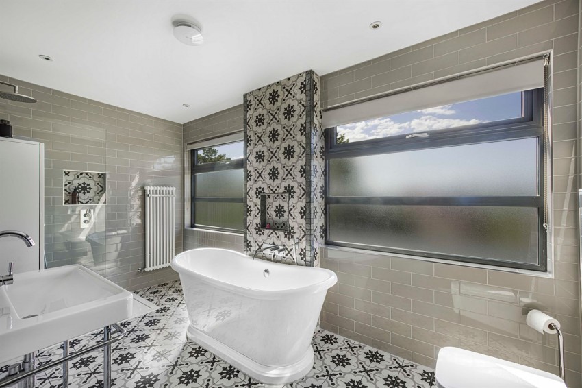 Images for Alan Drive, Hale, WA15