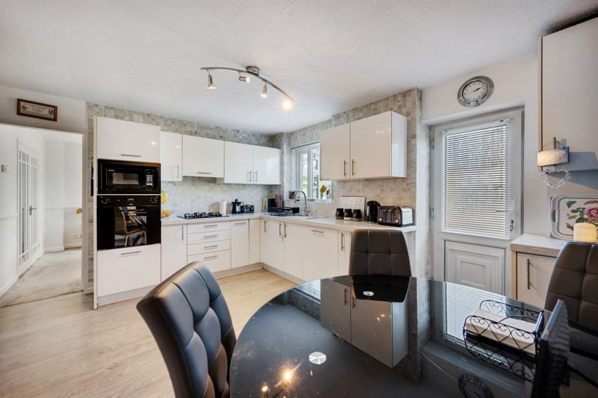 Images for Stoneleigh Avenue, Sale, M33