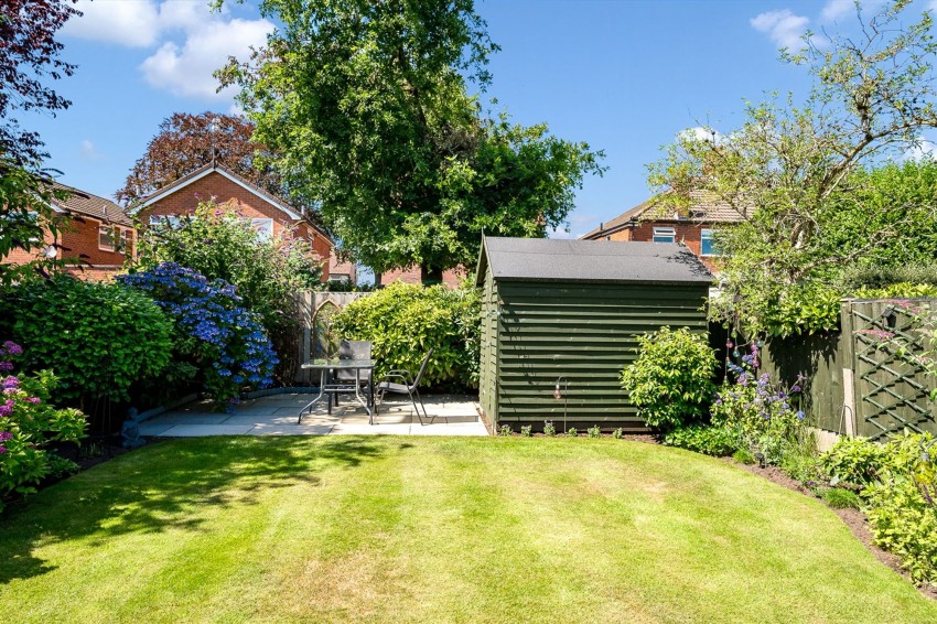 Images for Stoneleigh Avenue, Sale, M33