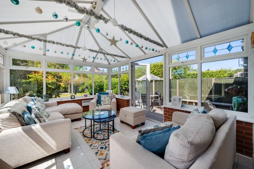 Images for Stoneleigh Avenue, Sale, M33