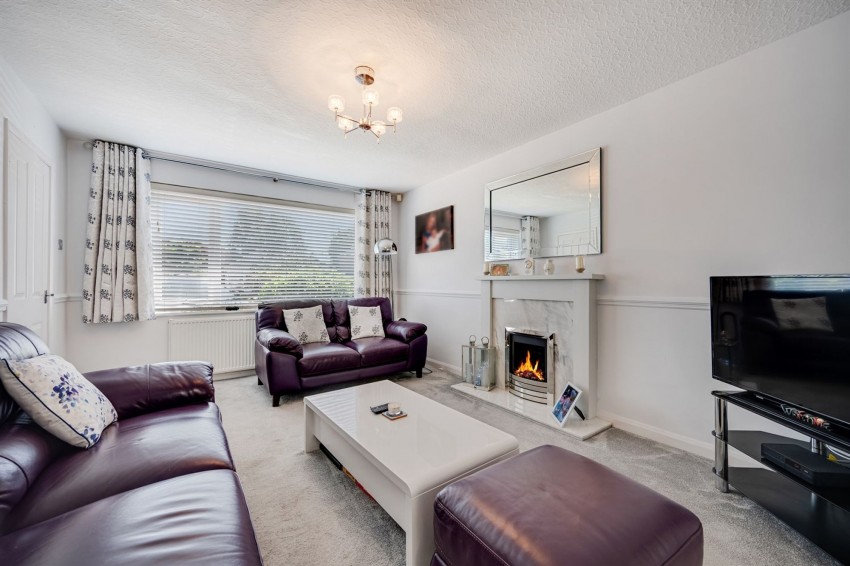 Images for Stoneleigh Avenue, Sale, M33