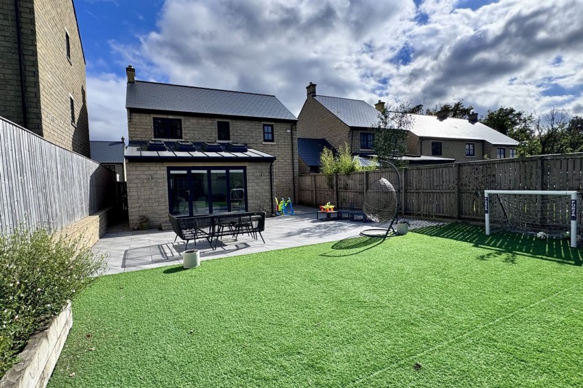 Images for Hawkshead Road, Glossop, SK13