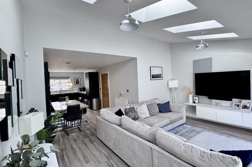 Images for Hawkshead Road, Glossop, SK13