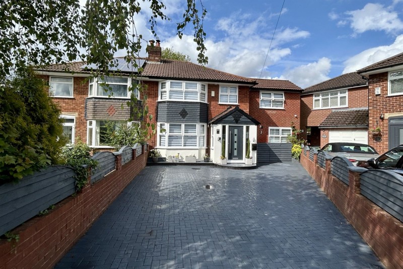 Helston Grove, Heald Green, SK8