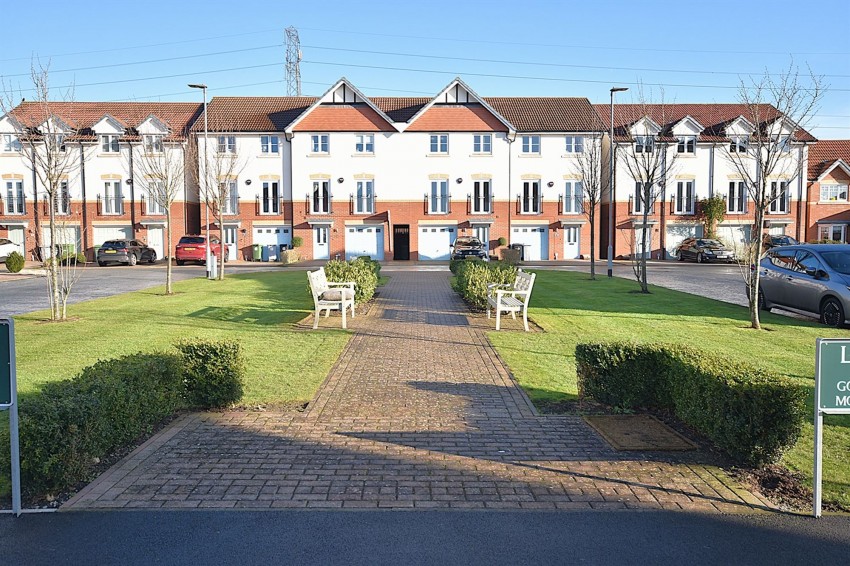 Images for Hetherington Square, Macclesfield, SK10