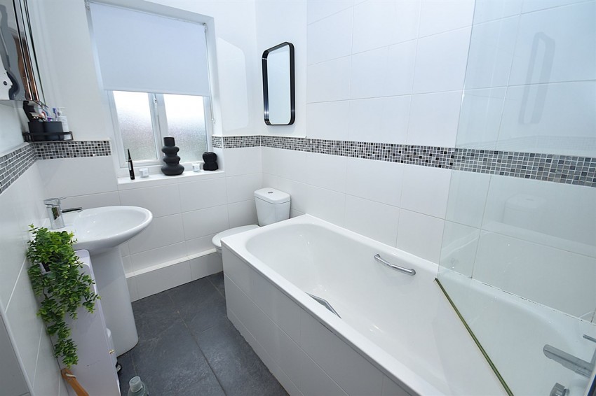 Images for Hallefield Road, Macclesfield, SK11