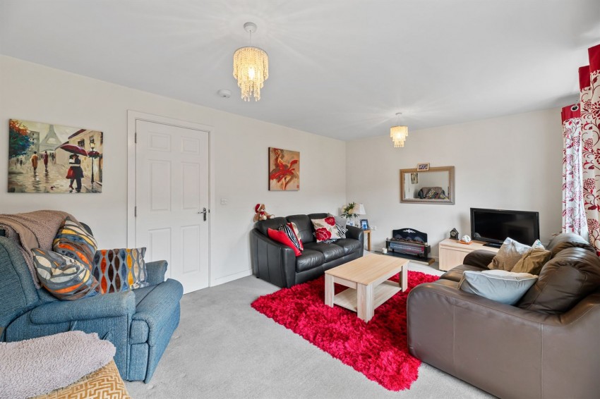 Images for Overton Green, Frodsham, WA6