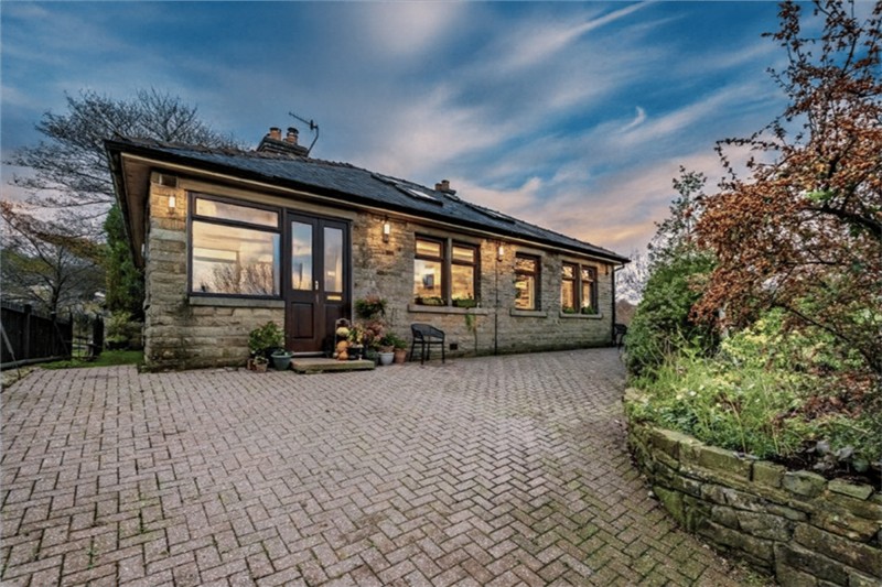 Bute Street, Glossop, SK13