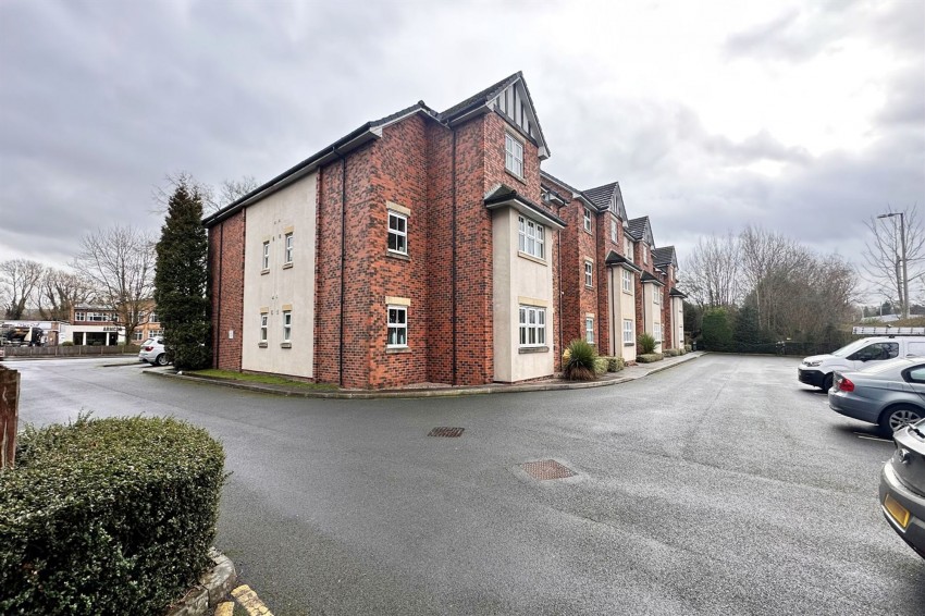 Images for London Road South, Poynton, SK12