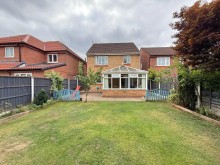 Images for Charleston Close, Sale, M33