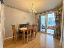Images for Charleston Close, Sale, M33