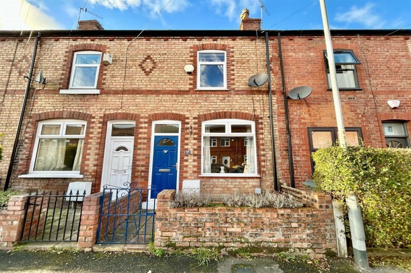 Queenhill Road, Manchester, M22