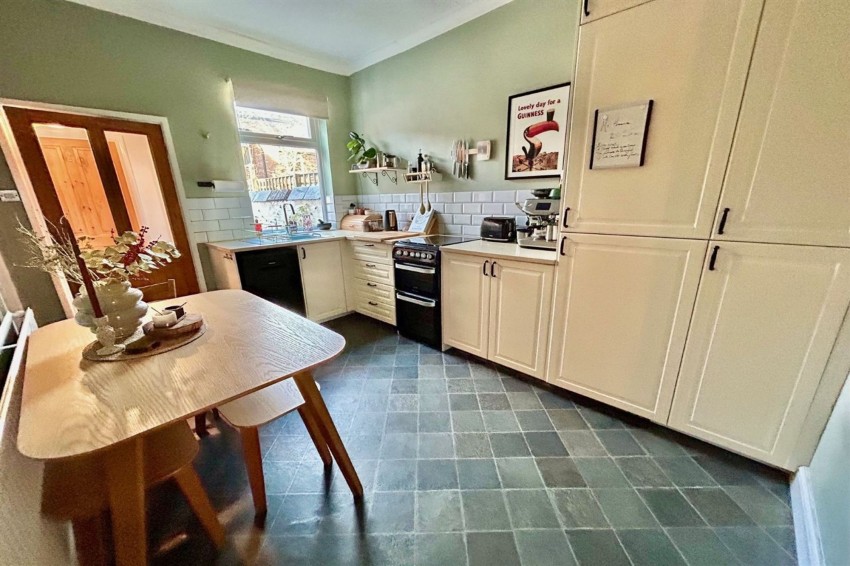 Images for Queenhill Road, Manchester, M22