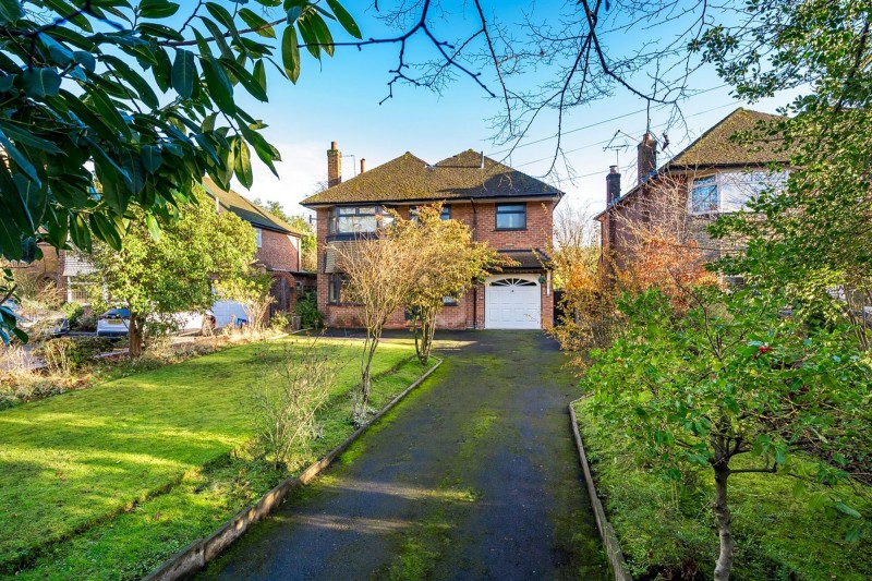 Brooklands Road, Sale, M33