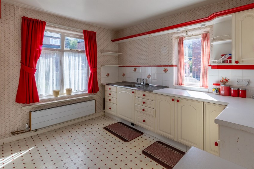 Images for Kingsway, Frodsham, WA6