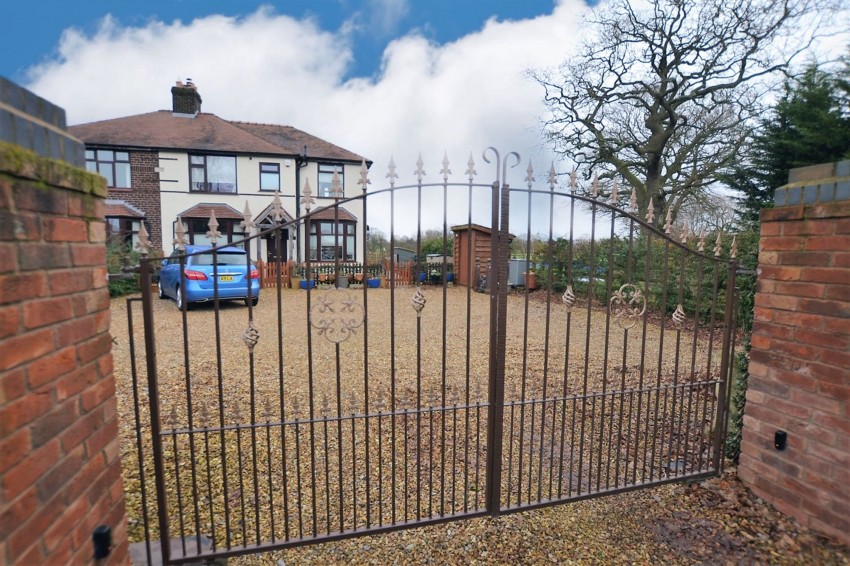 Images for London Road, Holmes Chapel, CW4