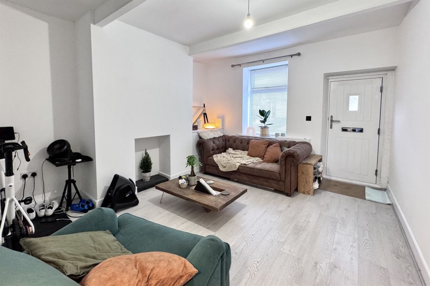 Images for Manor Park Road, Glossop, SK13