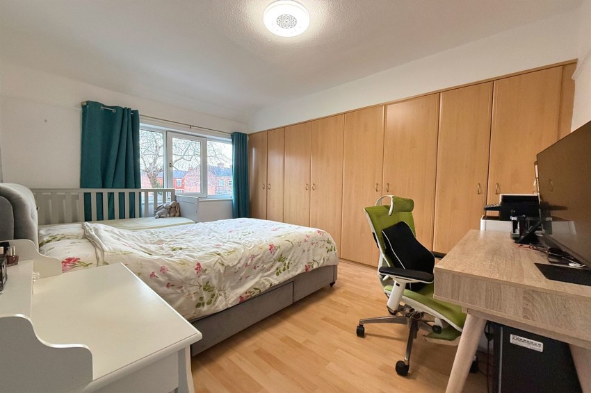 Images for York Road, Sale, M33