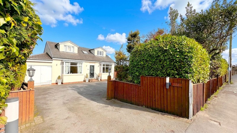 Chester Road, Poynton, SK12