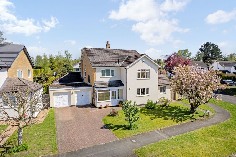 South Downs, Knutsford, WA16