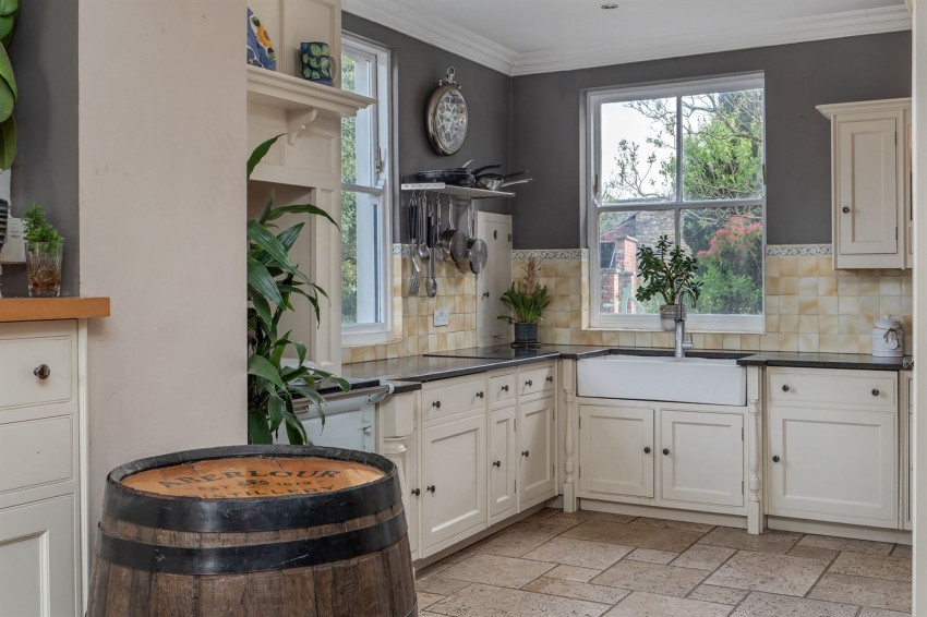 Images for Alderley Road, Prestbury, SK10