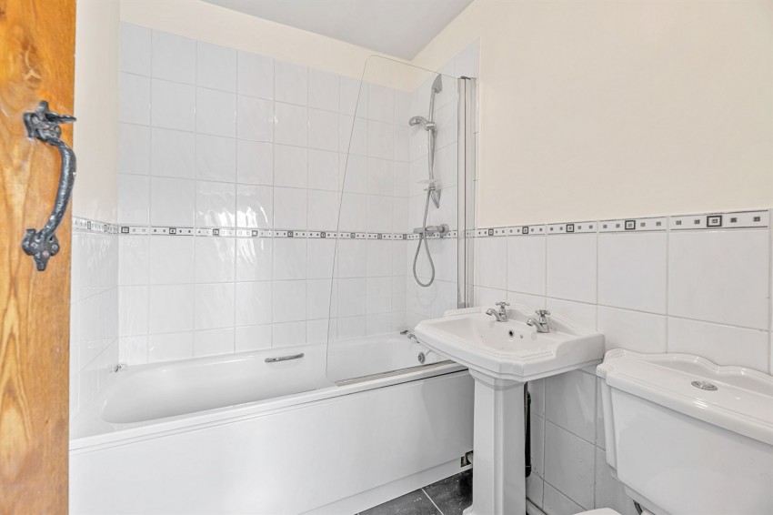 Images for Hillside Road, Frodsham, WA6