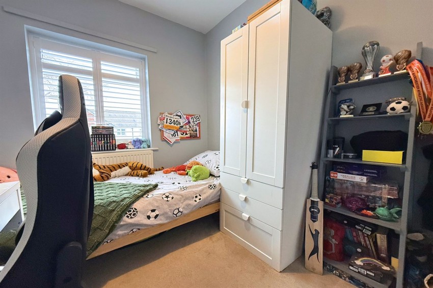 Images for Greenbank Road, Sale, M33