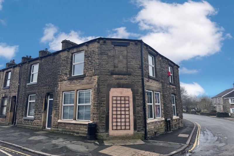 Manchester Road, Chapel-En-Le-Frith, SK23