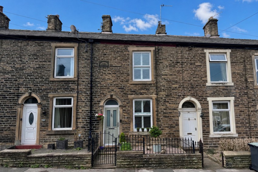 Images for Pikes Lane, Glossop, SK13