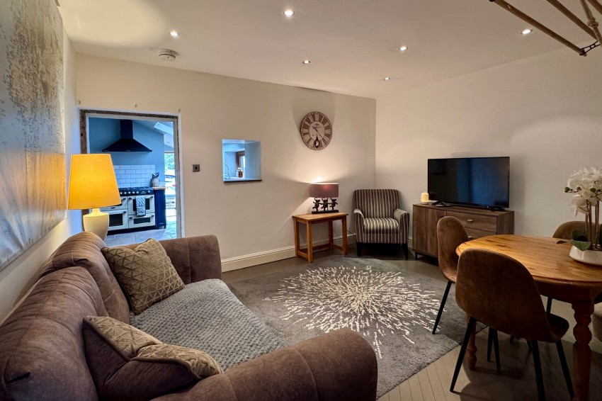 Images for Pikes Lane, Glossop, SK13