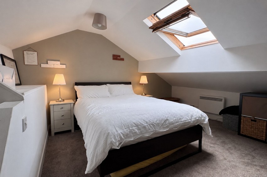 Images for Pikes Lane, Glossop, SK13