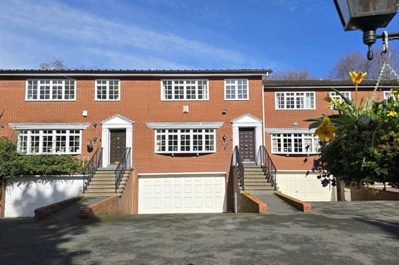 Norwood Park, Altrincham, WA14