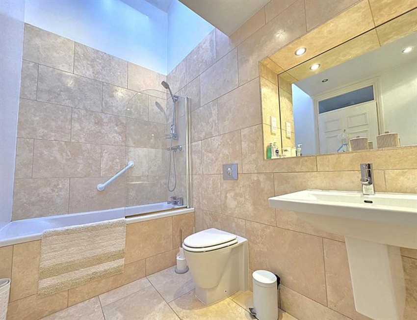 Images for Norwood Park, Altrincham, WA14