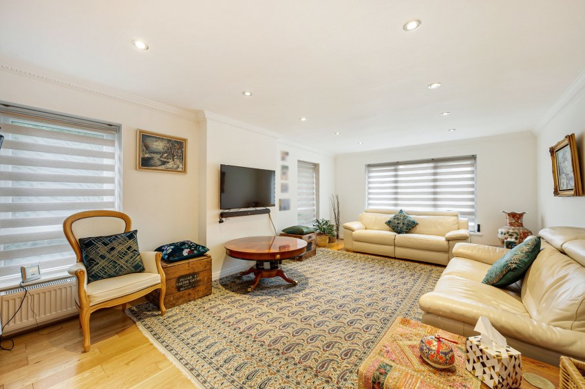 Images for Delahays Drive, Hale, WA15