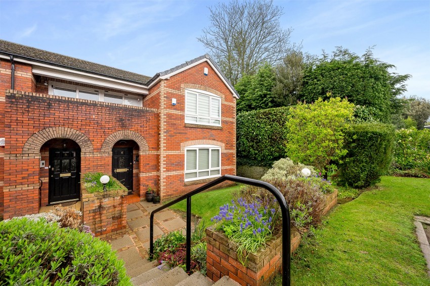 Images for Delahays Drive, Hale, WA15